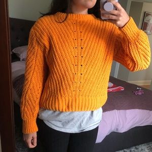 Knit orange crewneck sweater 🍊